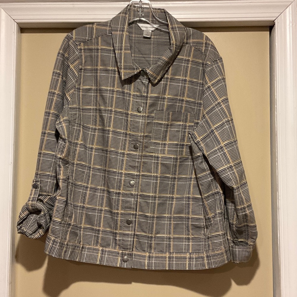 Christopher & Banks woman's Plaid shirt jacket with pockets snap closure XL